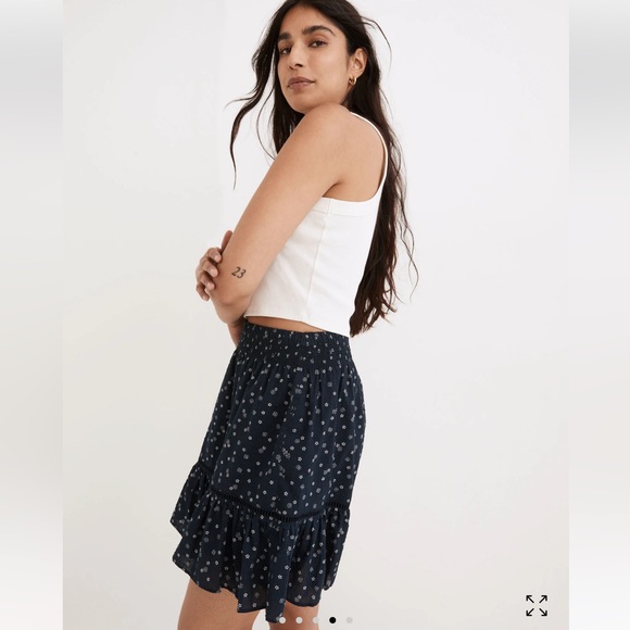 Madewell Smock-Waist Ruffle Mini Skirt in Bandana Flower Size Small - Picture 2 of 13
